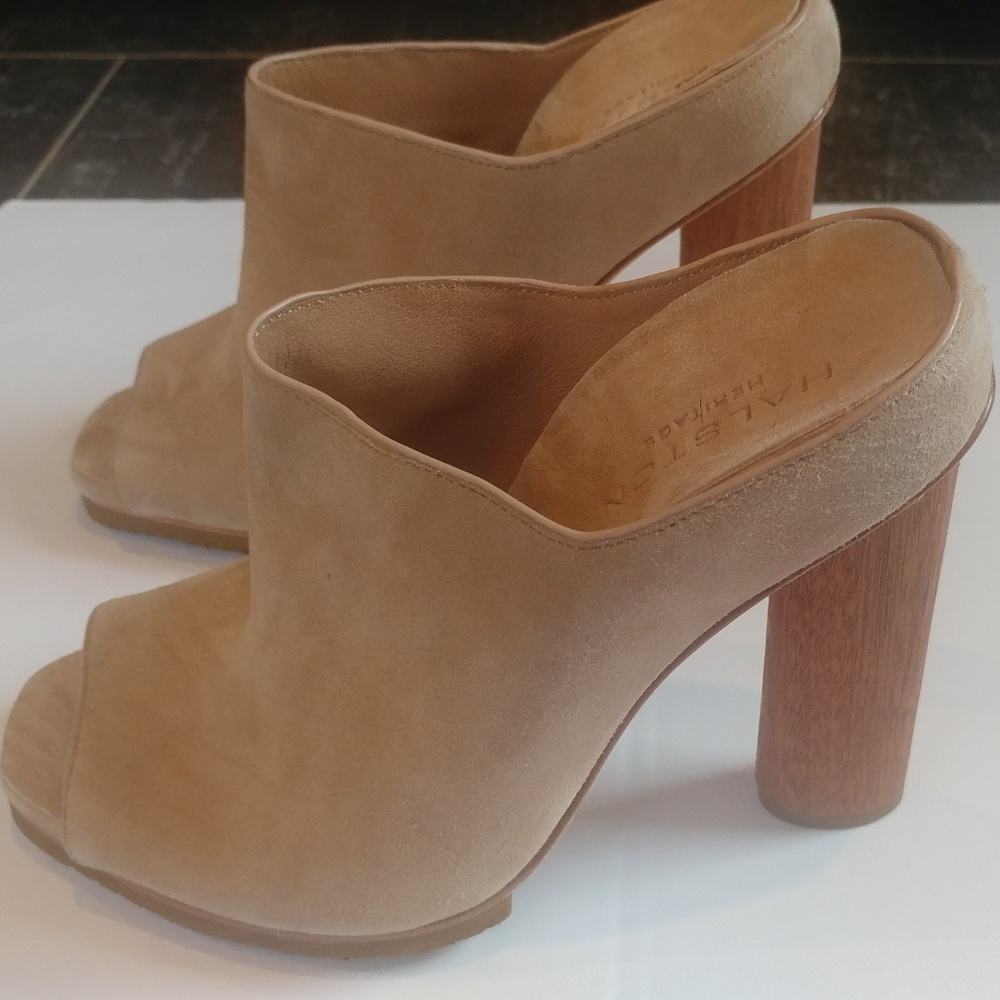 New Halston Heritage Tan Suede Heeled Mules